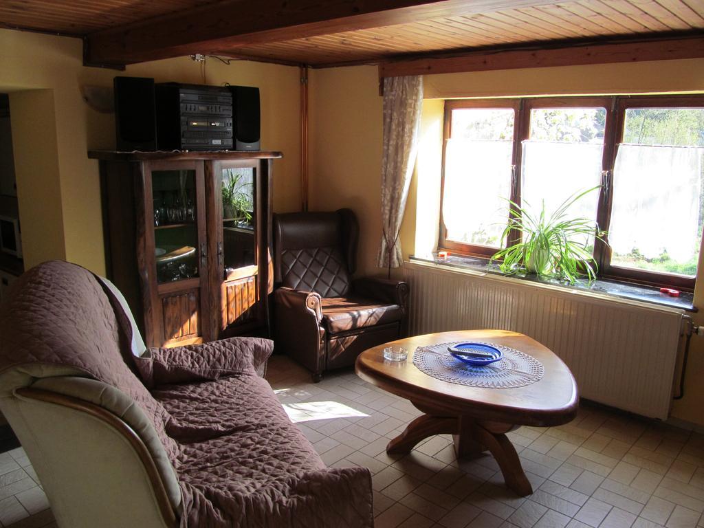 Les Chevrefeuilles Villa Walcourt Exterior foto